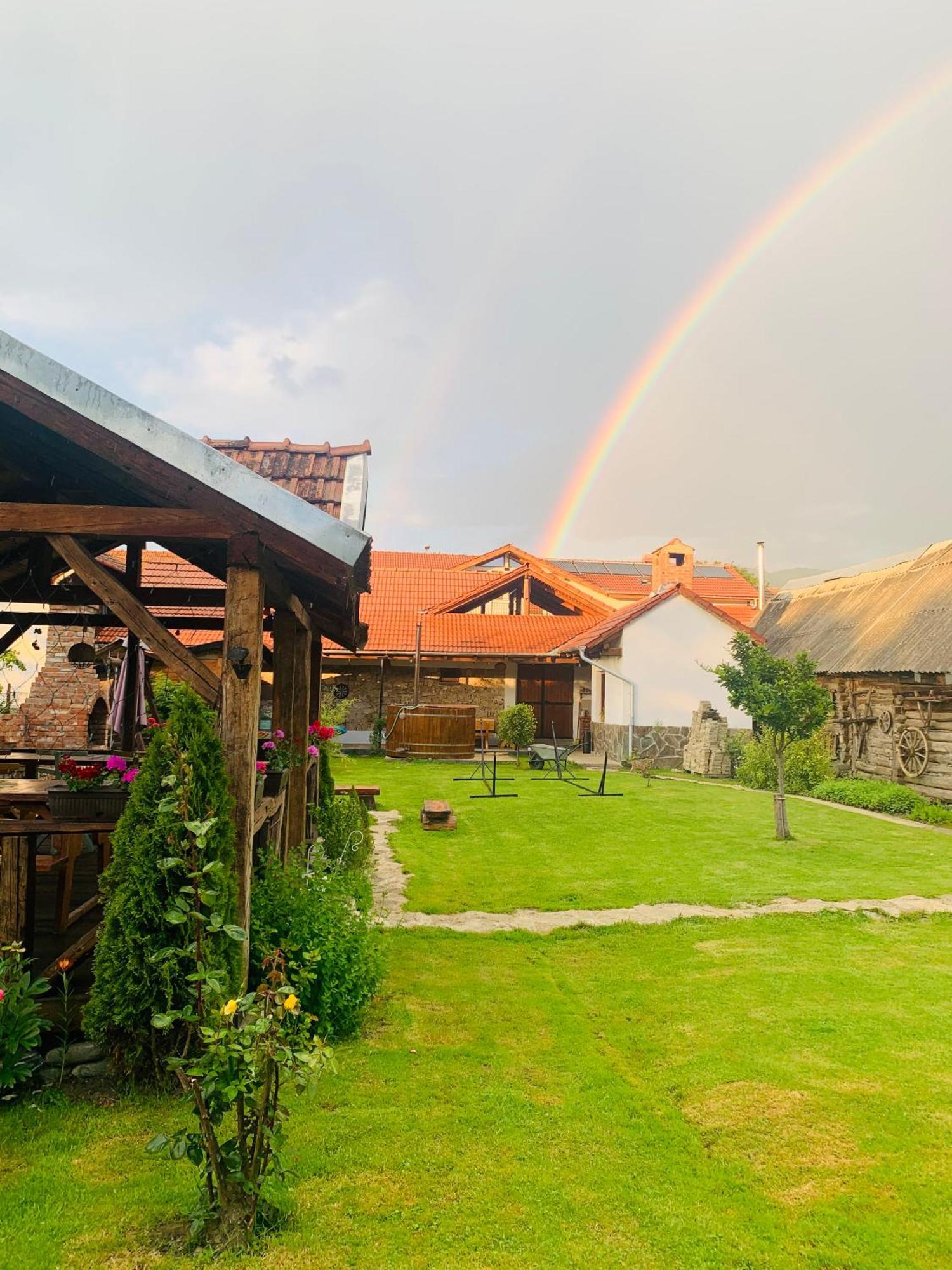 Casa "La Moara Din Gradina" Hotel Ógerlistye Kültér fotó